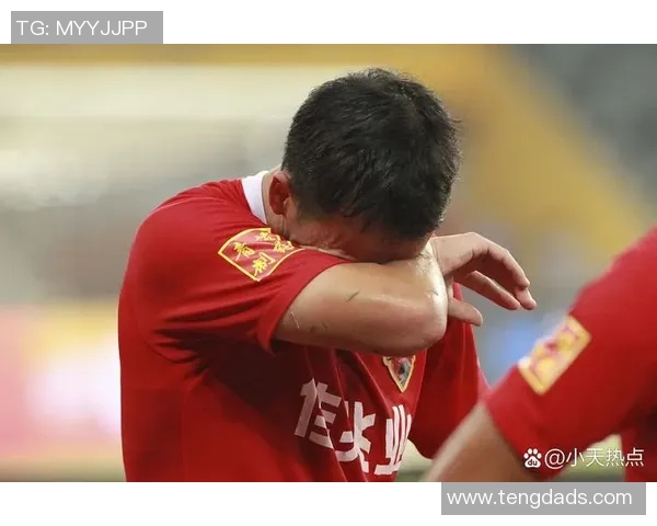 足球球星违法行为引发热议探讨其对体育道德与公众形象的影响